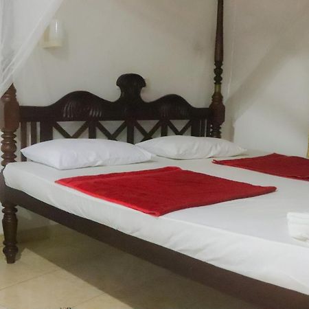 Bed and Breakfast Blue Sea View Unawatuna Exterior foto